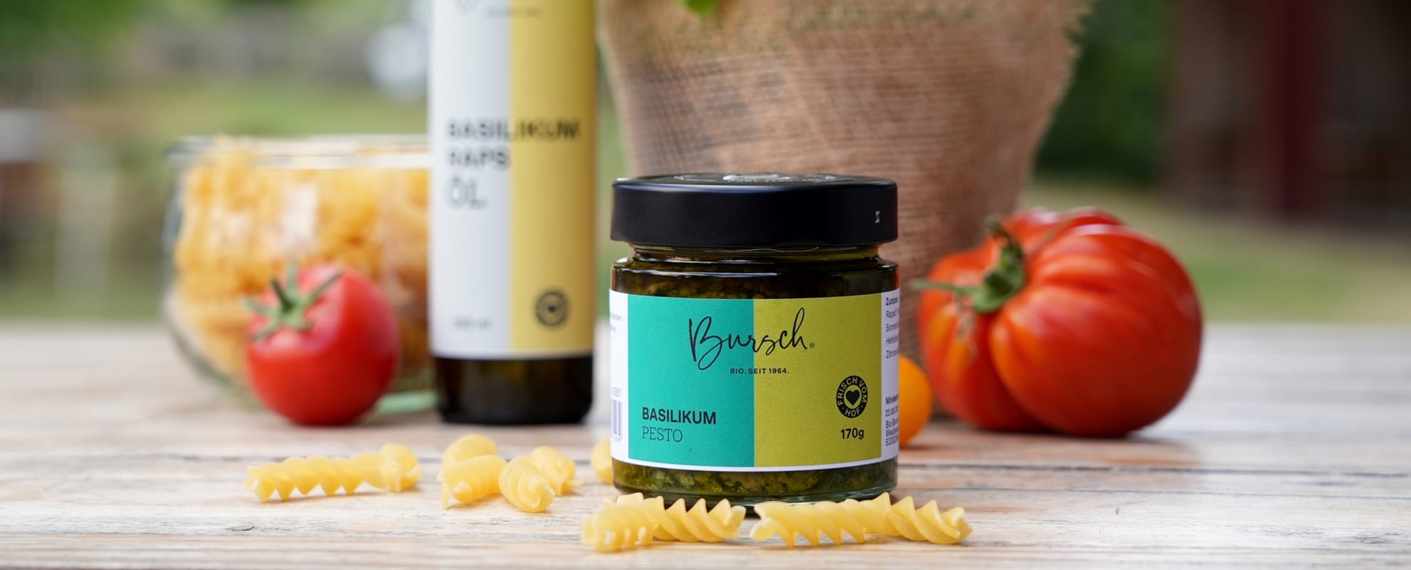 Basilikum-Pesto ein Klassiker der Pestos